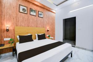 Hotel O VELMORA HOTEL