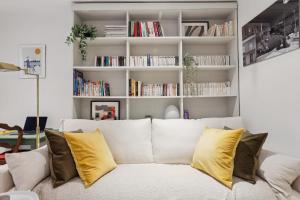 Les Invalides & Eiffel Tower - 1BR - Paris Vacation Rentals