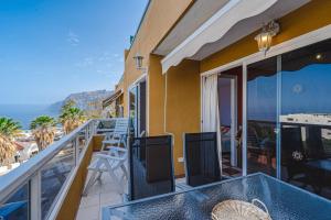 Royal condor One bed apartment with viws to the cliffs and Atlantic Ocean