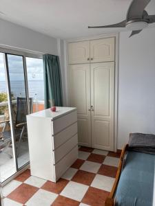 Royal condor One bed apartment with viws to the cliffs and Atlantic Ocean