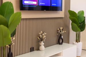 Luxury 2BHK in Dubai Marina Escan 2001