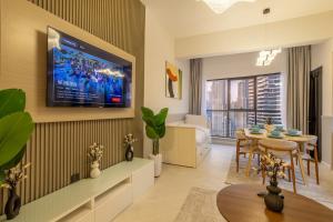 Luxury 2BHK in Dubai Marina Escan 2001