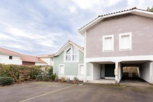 Maison 3 chambres près du Lac de Navarrosse – Jardin terrasse
