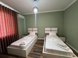 Hotel, Bar, Restaurant Beni