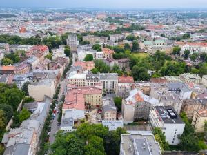 Sunny 2B apartment in City Centre