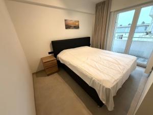 Renovated 3-bedroom apartment with amazing sea view T169