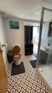 Cozy Double Bed Room in London