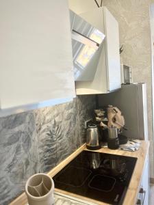 Arenaccia House Naples Center Welcome Wine