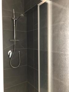 Signorile 2B central room with private bathroom and kitchenette