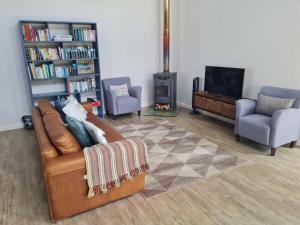 Mountain and Sea House