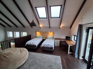 Mountain and Sea House