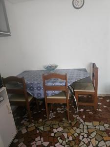 Quarto e cozinha aconchegante perto do Expo São Paulo e 20km da Av Paulista