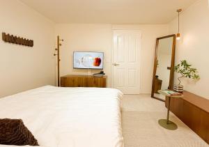 20 Minutes from Gangnam,Jamsil Lotte World, Seokchon Lake, 2-Room Family Trip, Seongsu