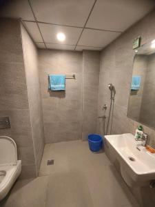 Serene skyline in Omaxe Near Metro, Cafes & Expo