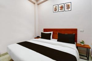 Hotel O by OYO GREENWOOD INN