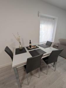 Spacious and bright downtown apartment in Bilbao