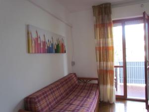 Lovely flat with pool access