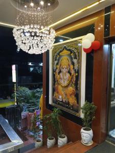 Hotel Rudra Rudra Inn Near Kashi Vishwanath temple