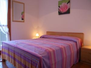 Cozy apartment with pool access