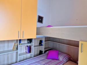 Two-story terraced house with private garden