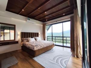 Green Hill 360 Villa Hali Ela