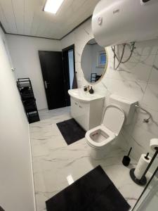 Second home apartment - gold