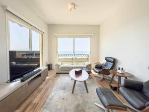 Premium 1BHK Apartment in Bab Al Bahr Community