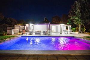 Charming Casa Encinar in Tranquil Residential Area