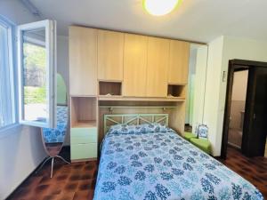 Apartment with garden and swimming pool access