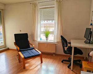 Charming Central Apartment with sunny Balcony