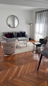 Quiet apartment Levallois 10 minutes from Saint Lazare