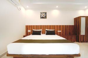 Estoria Hotel and Resort