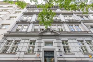 Entire unit next to Wenceslas Square