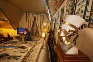 Tonight - Enjoy an Enigmatic Egyptian Experience in Swansea