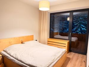 Woods Inn Kokta-Mitarbi