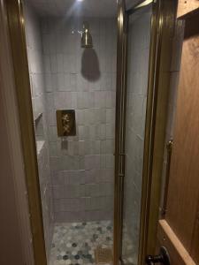 Charming central Winchester room, self-contained