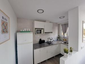 Apartamento tipo estudio con piscina en Blanes