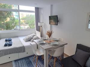 Apartamento tipo estudio con piscina en Blanes