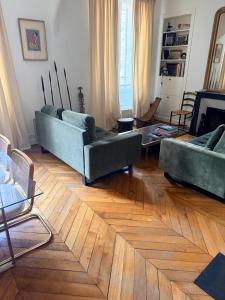 Elegant Parisian apartment