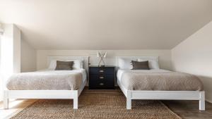 Bay View Buyout A by AvantStay Mission Beach Home on the Sand Sleeps 20