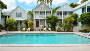 Tumis Time Out by AvantStay Heart Of Old Town w Shared Pool Month Long Stays Only