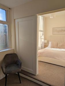 Bright 1-Bed Flat, Free Parking, Easy City Access