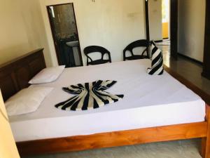 Coral Crest Villa & Restaurant
