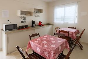 Pousada Queiroz em Frente ao Parque Beto Carrero