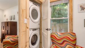 Artist’s Palette by AvantStay Colorful Retreat