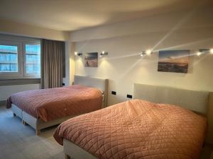 BEL AIR HOLIDAY - Puerto Cristo Bon Chic Bon Genre T168