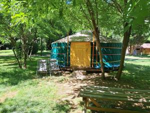 Camping Ushuaïa Villages Le Viaduc