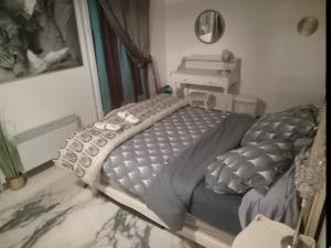 CHALET PERCHE VUE SUR LE LOIR avec SPA