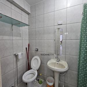 Kitnet iluminada confortável, recém reformada