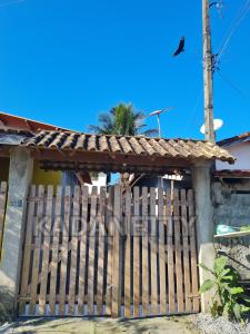 Kitnet iluminada confortável, recém reformada